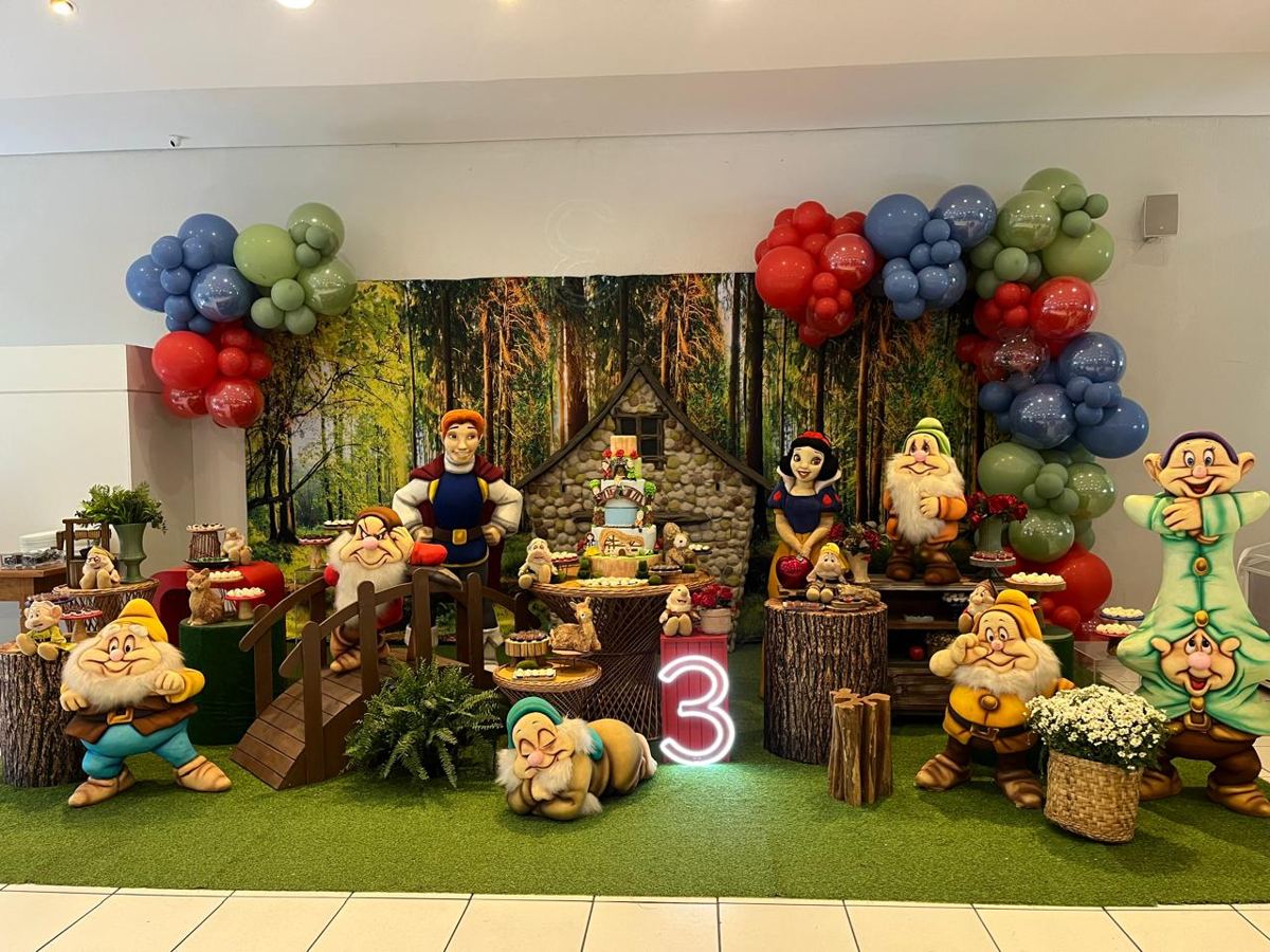 Festa temática montada no salão